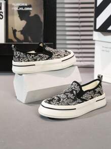 Women's Thick Sole Canvas Shoes, Low-Top Slip-On Casual Vulcanized Shoes
