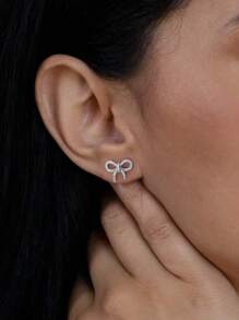 1 对蝴蝶结设计 D 色莫桑石钻石耳钉 S925 纯银耳钉女士婚礼耳环可爱奢华珠宝礼品珠宝结婚周年纪念礼物 - 銀色 - 查看 3