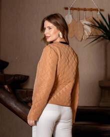 JAQUETA CURTA DE MATELASSÊ ROSIE