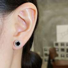 1 对 0.5/1 克拉黑色莫桑石钻石耳钉，925 纯银 18K 镀白金公主方形切割女士耳环，闪亮黑钻婚礼耳环，防过敏，带证书 - 黑色 - 查看 3