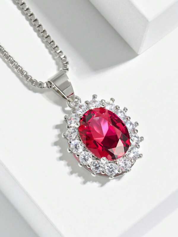 1 pièce Pendentif rubis pigeon de style princesse élégant et à la mode de 2 carats. La pierre principale est un rubis pigeon de 2 carats d'une couleur riche. Convient pour les fiançailles, le mariage, les cadeaux d'amitié, les fêtes de mariage et les occasions quotidiennes/festives. Fabriqué en argent sterling S925 hypoallergénique avec un montage artisanal, design stylisé et minimaliste, parfait pour les événements professionnels et les déplacements. Cadeau haut de gamme pour les petites amies