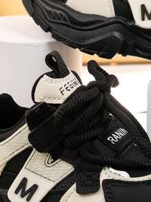 Girls Sneakers Autumn New Korean Version Kids Chunky Shoes Girls Sports Shoes Breathable Boys Running Shoes