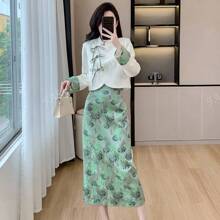 RUIWY 2pcs Women Autumn Fashion High-End Drawstring Elegant Beige Blouse & Green Mid-Length Skirt Outfit