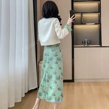 RUIWY 2pcs Women Autumn Fashion High-End Drawstring Elegant Beige Blouse & Green Mid-Length Skirt Outfit