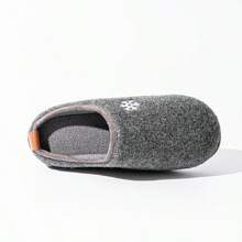 Men's Winter Snowflake Pattern Fabric Slippers, Plush Lining Warm Soft Sole, Slip-Resistant Couples Wear Indoor Room Slippers