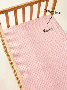Falda de cuna de bebé con texto bordado personalizable, relleno de felpa suave y cálido para cuna de bebé, falda de cuna texturizada hecha a pedido, decoraciones de baby shower y regalos familiares, regalos de invierno, regalos de vuelta a la escuela, regalos del Día de San Valentín para niño o niña - Rosa - Ver 1