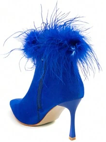 羽毛细高跟踝靴——大胆精致，时尚魅力