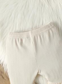 Bộ 3 món cho bé gái: Áo liền quần cổ bèo họa tiết hoa 3D đáng yêu + Quần ống rộng viền ren thoải mái + Băng đô trang trí. - Nhiều màu - Xem 8