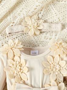 Bộ 3 món cho bé gái: Áo liền quần cổ bèo họa tiết hoa 3D đáng yêu + Quần ống rộng viền ren thoải mái + Băng đô trang trí. - Nhiều màu - Xem 3