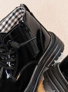 1 双儿童亮面漆皮侧拉链轻便防滑时尚靴子，适合春秋季节 - 黑色 - 查看 9