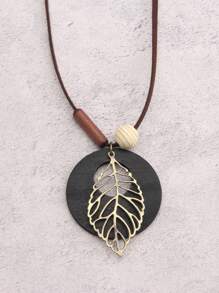 1pc Retro Bohemian Style Wooden Alloy Leaf Pendant Necklace, Fashion Halloween Holiday Gift Decoration, Unisex Jewelry, Student Souvenir Gift