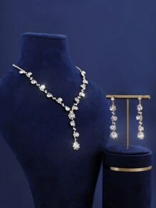 4 Stücke/Set elegantes Kristallschmuckset mit Strass - Ohrringe und Halsketten, Armbänder, Ringe - geeignet für den täglichen Gebrauch von Frauen, Hochzeiten, Partys usw.
