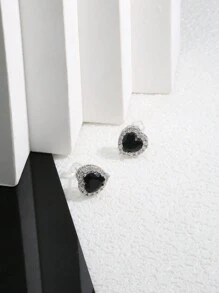 1 Pair Cubic Zirconia Heart-Shaped Stud Earrings In Red, Black And White, Luxury Fashion, Minimal Design For Daily Wear, Jewelry Gift For Women Valentines,Mom,Mother,Mother's Day,Gift