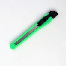 koovi group CUTTER DE PLÁSTICO KOOVI 9MM PAQUETE C/60 PIEZAS- Compacto y Práctico - 807 - Ver 11