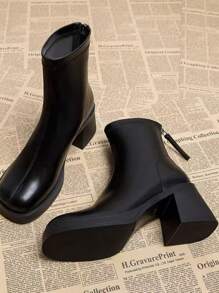 Botas de tobillo negras con cremallera, suela de tick y puntera redonda, para mujer, primavera/agosto 2025 - Negro - Ver 3