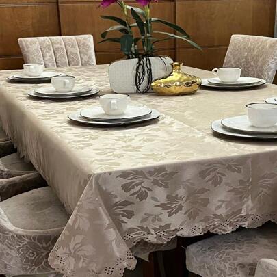 Toalha de Mesa Jacquard Acabamento Trabalhado Em Recorte 2,00m x 1,40