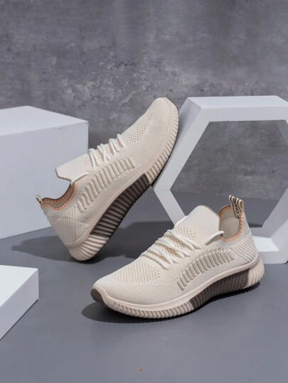 2025新款女士户外运动鞋，网面透气轻便公路跑鞋，米色舒适运动鞋