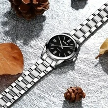 女士时尚简约罗马数字混合水晶表盘石英表，圆形指针，适合派对、婚礼、海滩度假和情人节等场合。 - 銀色 - 查看 3