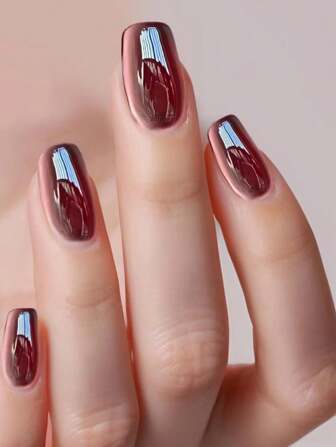 24片中号方形美甲贴纸套装，瞬间提升您的美甲档次。简约闪亮酒红色猫眼宝石法式全覆盖假指甲套装，包含1张贴纸和1个迷你指甲锉，适合女性和女孩日常佩戴，尤其适合秋冬季节。随机果冻凝胶颜色。美甲用品