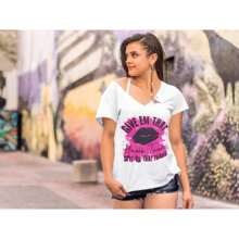 Give 'Em That Hawk Tuah Spit On That Thang Mens T-Shirt