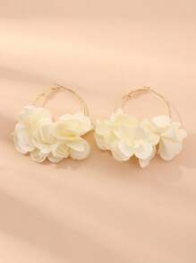 1 Pair Elegant Circular Floral Design Earrings, Fashionable Party Accessory - Beige - View 2