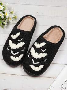 2025 Chinelos de Casa com Estilo Novo de Morcego Preto Fofo e Desenho de Halloween para Mulheres, Uso Interno Quente