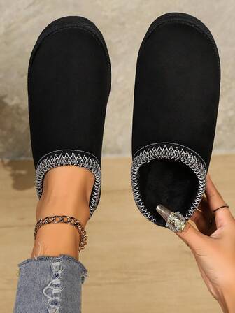 Camel Dam Ultra-Mjuka Plysch Tofflor - Mysig Slip-On med  anti-halksula - Perfekt för inomhus lounging på kalla dagar