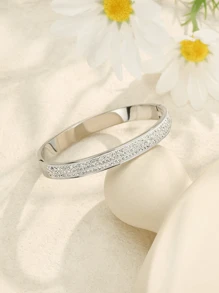 1 Stück neues  minimalistisches Armband, luxuriöses funkelndes Zirkonia eingelassenes Edelstahl Damen Armband Schmuck Silberfarbe