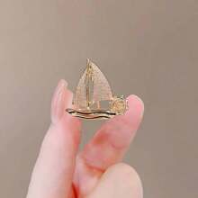 1 pieza Broche casual de aleación de zinc con forma de barco de vela compacto, adecuado para uso diario, mochila de Halloween para la escuela, accesorios de oficina, camisas, chaquetas, joyería, Navidad - Dorado - Ver 4