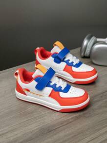 1 paar kinderen Colorblock Casual Sneakers Skateboardschoenen, lichtgewicht, instappers, antislip, ademende buitenschoenen, geschikt voor kinderen van 8-14 jaar, jongens en meisjes