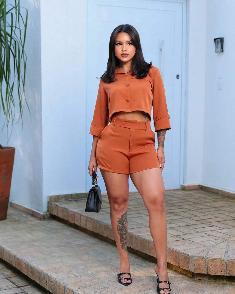 Women's Premium Tailored Set Cropped Three-Quarter Sleeve Covered Buttons And Shorts - 亮橙色 - 查看 1