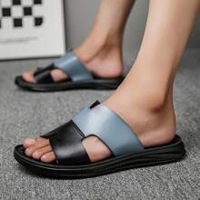 Sandalias deslizantes con diseño de color block de moda, suela suave y masaje para hombres, estilo de playa y resort al aire libre, cómodos zuecos tipo slip-on