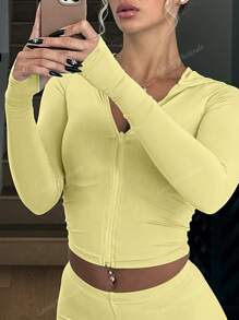 LovelyWholesale Women's Casual Hooded Collar Zip Up Crop Plain And Simple For Dailywear Cardigan Top Spring Autumn