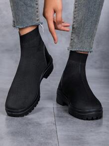 女士黑色软底防滑靴，圆头系带短靴，秋冬季舒适休闲靴