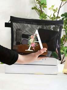 1 túi lưới màu đen, túi đựng mỹ phẩm lưới trong suốt in hoa trắng chữ A-Z, túi du lịch đa năng, túi đựng son môi, sản phẩm chăm sóc da, túi đựng đồ trang điểm, túi đựng văn phòng phẩm cho học sinh, túi lưới có khóa kéo, túi đựng mỹ phẩm du lịch, đơn giản và cao cấp, túi đựng trang sức, thích hợp cho chỗ ở, du lịch, công tác, bơi lội, lưu trữ tại nhà. - màu đen - Xem 4