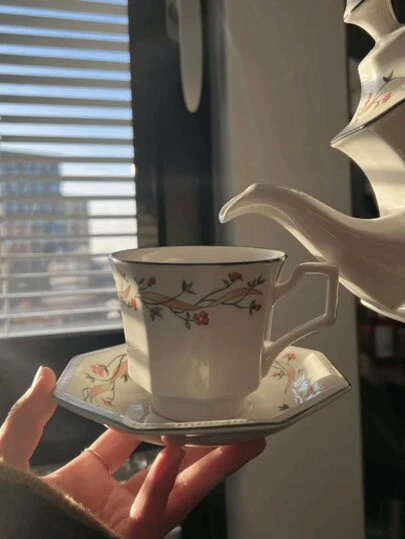 1 件手绘绿色装饰丝带蝴蝶结咖啡杯碟，复古八角形粉色花卉杯碟套装，适合家庭早餐、茶杯碟，优雅可爱