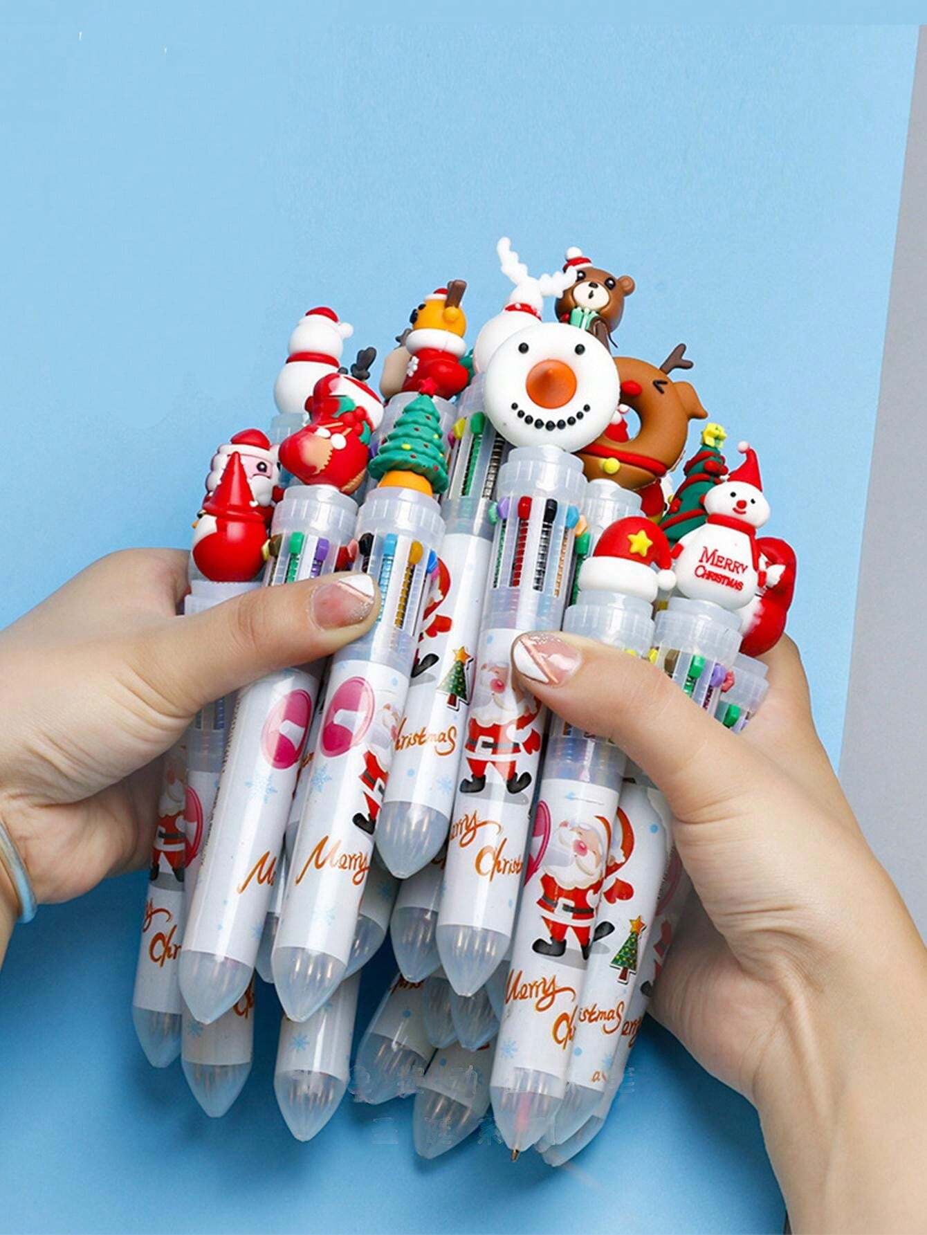 4pcs Mixed Color Christmas Themed Click Ballpoint Pens Assorted