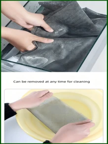 Uma tela de janela autoadesiva preta repelente de mosquitos, faça você mesmo, autoadesiva, respirável, resistente a arranhões de animais de estimação, resistente ao desgaste, a instalação é simples e conveniente