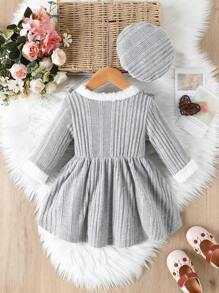 两件套女婴连衣裙套装，可爱罗纹荷叶边蝴蝶结拼接松紧腰毛绒球公主裙和贝雷帽套装，适合温暖的春秋季休闲穿着 - 灰色 - 查看 8