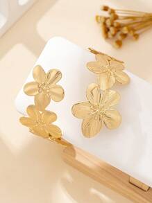 1pc Minimalist Geometric Petals Charm Bracelet For Women, Everyday Wear