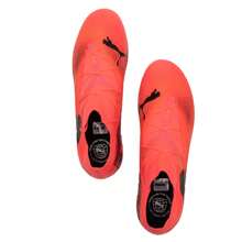 Puma 男式 FUTURE 7 MATCH 训练中帮人造草皮 MG 足球/足球鞋，107719-03 - 日落紅-黑-黃 - 查看 3