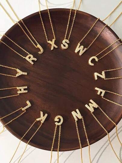 Colar de Letra Inicial Ponto de Luz  banhado à ouro 18k Legítima