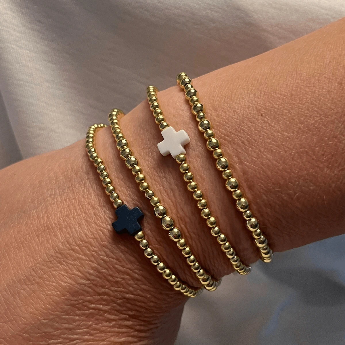 2-4pcs Minimalist Classic Gold-Plated Gold Bead Copper Bead Natural Black And White Semi Precious Stone Cross Bead Enewton Inspired Women's Bracelet, Lucky Bracelet, Couple Bracelet, Thanksgiving Gift, Friend Gift - Semi-precious Stone Cross Bracelet - View 1