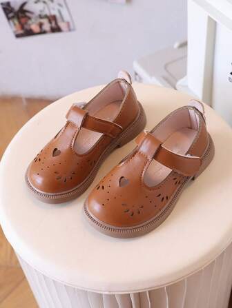 棕色仿皮儿童平底鞋，女孩/儿童