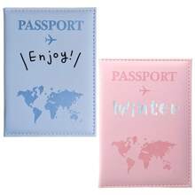 غطاء جواز سفر جدار مخصص باسم 2 قطعة ، غطاء جواز سفر عالمي محمول للرجال والنساء ، محفظة سفر جلد PU للطائرة منظم لجواز السفر والبطاقات الائتمانية وبطاقات الركوب - روز أحمر - مشاهدة 5