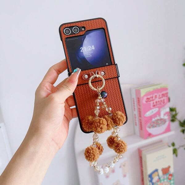 1pc Straw Braid Design Foldable Phone Case, 3pcs Set With Matching Plush Pendant, Compatible With Samsung FLIP3/FLIP4/FLIP5/FLIP6