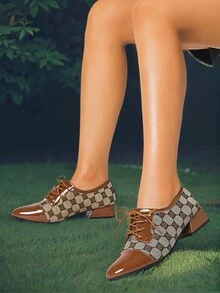 Damskie, dwukolorowe, wsuwane, płaskie buty na obcasie w kratę, na imprezę świąteczną, modne, minimalistyczne, klasyczne, codzienne, wysokie obcasy, do noszenia na co dzień, jesień/zima - Brązowy - Zobacz 5