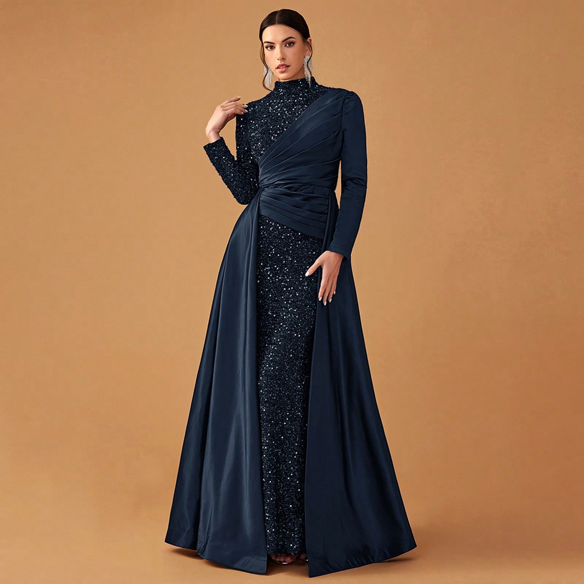 Abito da cerimonia da donna, elegante abito lungo con maniche lunghe, collo alto, in raso e paillettes, per ballo, matrimonio, laurea, cena 