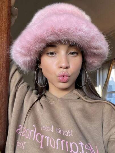 1 件女士冬季毛茸茸帽子，加厚设计渔夫帽，温暖头饰，纯色可爱百搭渔夫帽，毛绒蒙古帽，女士秋冬季寒冷温暖的气氛与可爱的毛绒帽子万圣节装饰