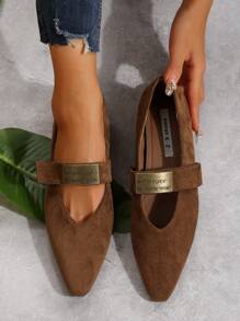 新款女士平底鞋，春秋尖头一脚蹬平底鞋，金属扣装饰，透气镂空，舒适防滑，办公室工作派对休闲学生优雅女士鞋